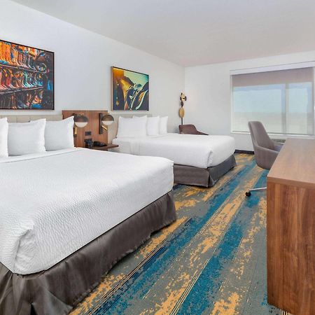 La Quinta Inn & Suites By Wyndham Terrell Eksteriør billede