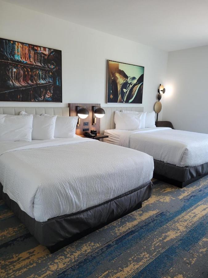 La Quinta Inn & Suites By Wyndham Terrell Eksteriør billede