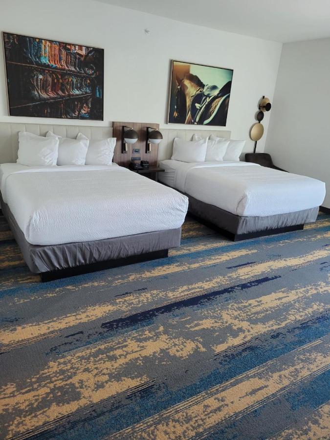 La Quinta Inn & Suites By Wyndham Terrell Eksteriør billede
