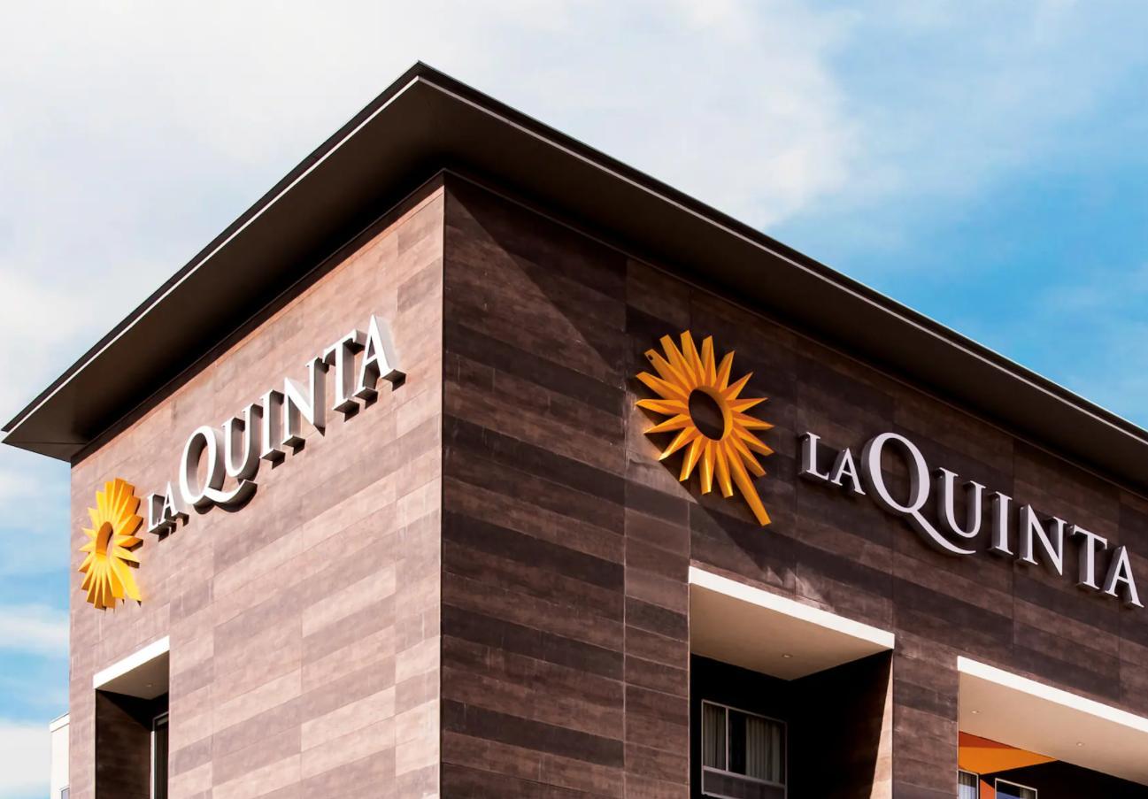 La Quinta Inn & Suites By Wyndham Terrell Eksteriør billede